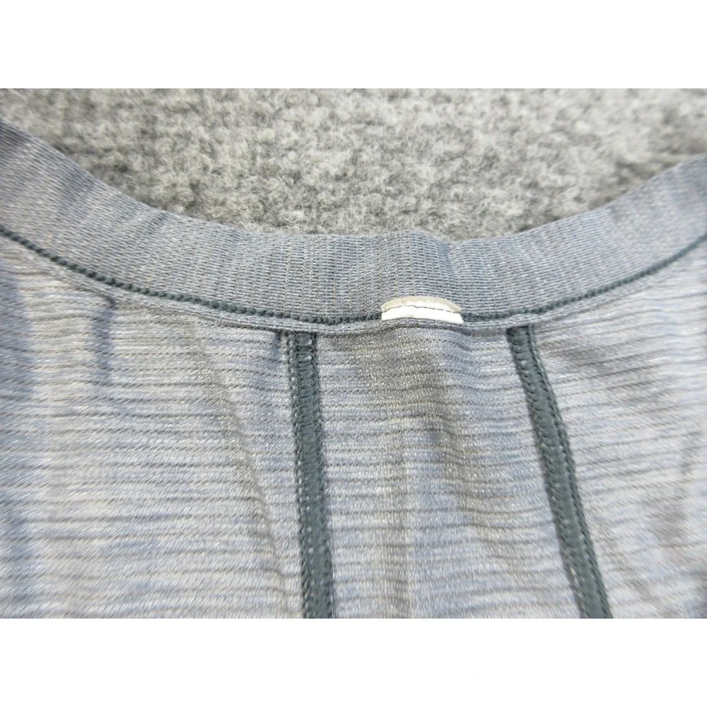Lululemon Tank Top Womens Medium Gray High Neck Cropped Athletic Gym Relaxed